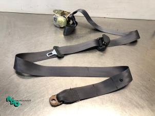 Gebruikte Veiligheidsgordel rechts-achter Toyota Starlet (EP9) 1.3,XLi,GLi 16V Prijs € 20,00 Margeregeling aangeboden door Autodemontagebedrijf Otte