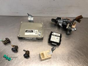 Gebruikte Contactslot + computer Toyota Starlet (EP9) 1.3,XLi,GLi 16V Prijs € 225,00 Margeregeling aangeboden door Autodemontagebedrijf Otte