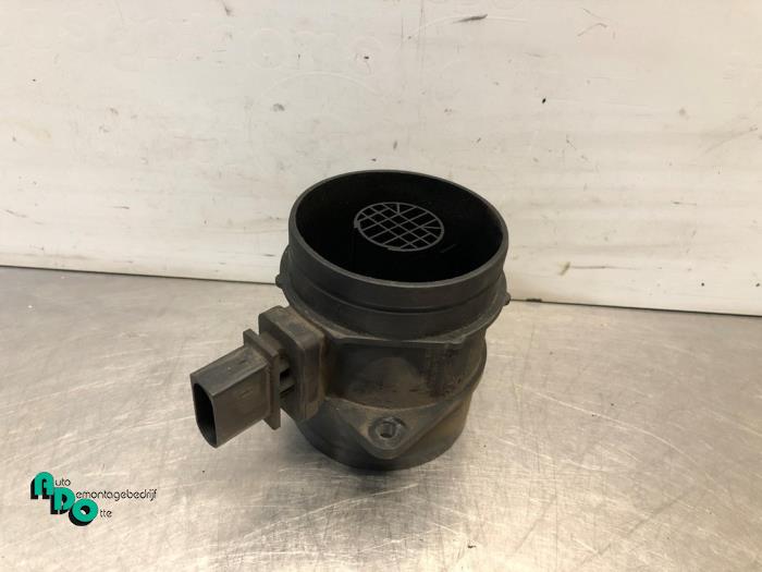 Gebruikte Luchtmassameter Volkswagen Crafter 2.5 TDI 30/35/50 Prijs € 10,00 Margeregeling aangeboden door Autodemontagebedrijf Otte