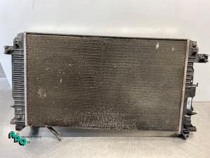 Gebruikte Radiateur Volkswagen Crafter 2.5 TDI 30/35/50 Prijs € 40,00 Margeregeling aangeboden door Autodemontagebedrijf Otte