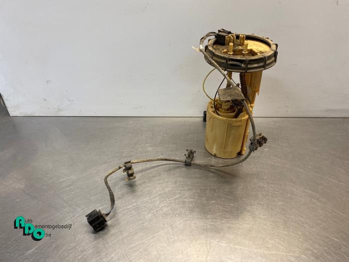 Gebruikte Tank element Pomp Volkswagen Crafter 2.5 TDI 30/35/50 Prijs € 25,00 Margeregeling aangeboden door Autodemontagebedrijf Otte