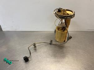 Gebruikte Brandstofpomp Elektrisch Volkswagen Crafter 2.5 TDI 30/35/50 Prijs € 35,00 Margeregeling aangeboden door Autodemontagebedrijf Otte