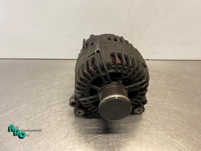 Gebruikte Dynamo Seat Leon (1P1) 1.4 TSI 16V Prijs € 22,50 Margeregeling aangeboden door Autodemontagebedrijf Otte
