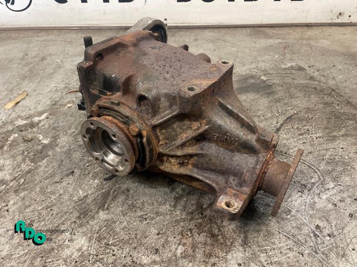 Gebruikte Cardanklok achter BMW 3 serie Compact (E36/5) 316i Prijs € 250,00 Margeregeling aangeboden door Autodemontagebedrijf Otte