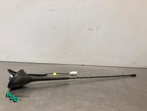 Gebruikte Antenne Peugeot 208 I (CA/CC/CK/CL) 1.0 Vti 12V PureTech Prijs € 10,00 Margeregeling aangeboden door Autodemontagebedrijf Otte