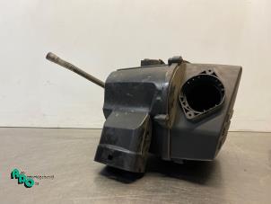 Gebruikte Luchtfilterhuis Volkswagen Polo V (6R) 1.2 TDI 12V BlueMotion Prijs € 10,00 Margeregeling aangeboden door Autodemontagebedrijf Otte