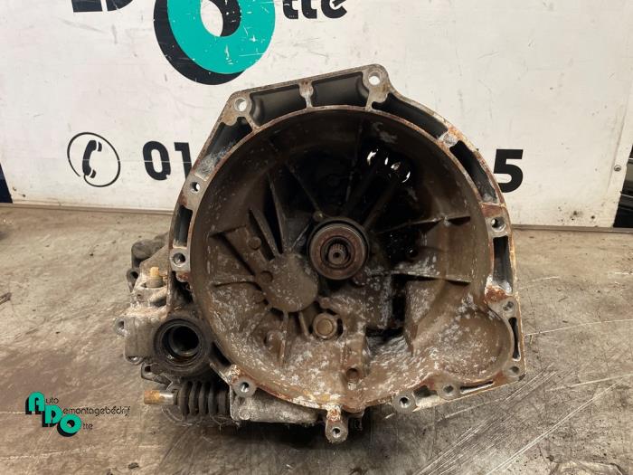 Gebruikte Versnellingsbak Ford StreetKa 1.6i Prijs € 125,00 Margeregeling aangeboden door Autodemontagebedrijf Otte
