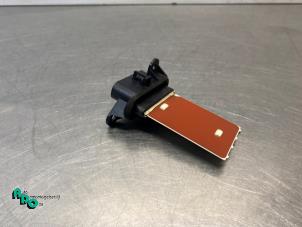 Gebruikte Kachel Weerstand Chevrolet Aveo (300) 1.2 16V Prijs € 20,00 Margeregeling aangeboden door Autodemontagebedrijf Otte