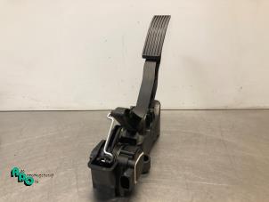 Gebruikte Gaspedaal Mercedes B (W245) 2.0 B-200 16V Prijs € 20,00 Margeregeling aangeboden door Autodemontagebedrijf Otte