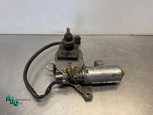 Gebruikte Ruitenwissermotor achter Mercedes E Combi (S124) 2.3 230 TE Prijs € 40,00 Margeregeling aangeboden door Autodemontagebedrijf Otte