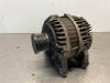 Dynamo van een Nissan Qashqai (J10) 2.0 16V 4x4 2009