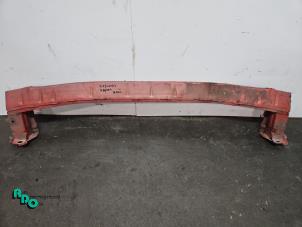Gebruikte Bumperbalk voor Suzuki Alto 1.0 12V Prijs € 40,00 Margeregeling aangeboden door Autodemontagebedrijf Otte