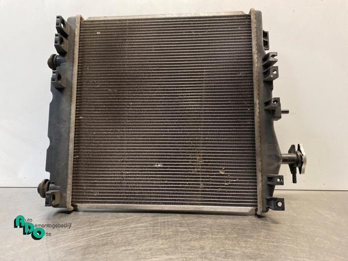 Gebruikte Radiateur Mitsubishi Space Star (A0) 1.0 12V Prijs € 75,00 Margeregeling aangeboden door Autodemontagebedrijf Otte