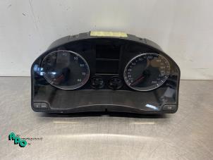 Gebruikte Instrumentenpaneel Volkswagen Golf V (1K1) 1.6 FSI 16V Prijs € 25,00 Margeregeling aangeboden door Autodemontagebedrijf Otte