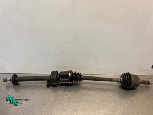 Gebruikte Homokineetas rechts-voor BMW Mini One/Cooper (R50) 1.6 16V One Prijs € 25,00 Margeregeling aangeboden door Autodemontagebedrijf Otte