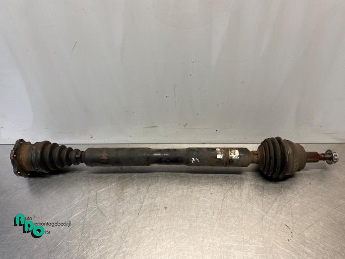 Gebruikte Steekas rechts-voor Volkswagen Golf IV (1J1) 2.3 V5 GTI Prijs € 35,00 Margeregeling aangeboden door Autodemontagebedrijf Otte