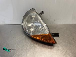 Gebruikte Rechter Koplamp Ford StreetKa 1.6i Prijs € 30,00 Margeregeling aangeboden door Autodemontagebedrijf Otte