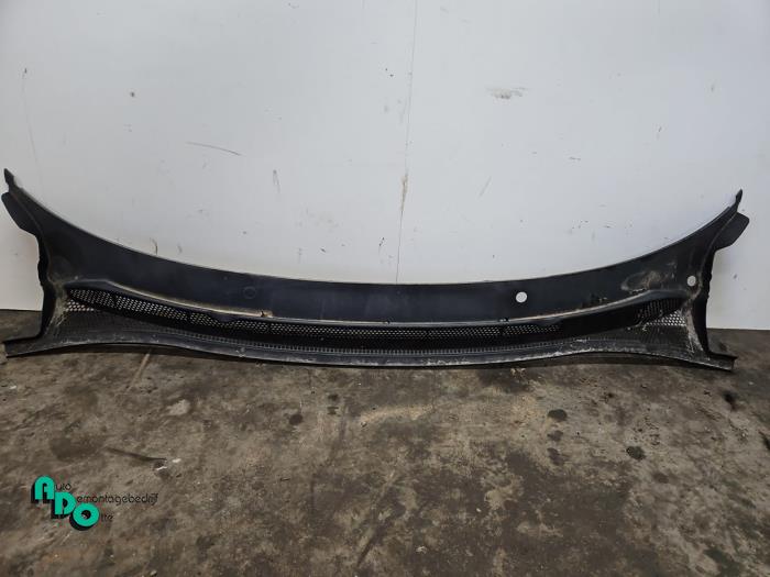 Gebruikte Paravan Opel Corsa E 1.4 16V Prijs € 15,00 Margeregeling aangeboden door Autodemontagebedrijf Otte