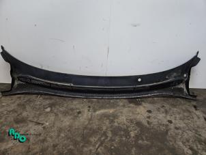 Gebruikte Paravan Opel Corsa E 1.4 16V Prijs € 15,00 Margeregeling aangeboden door Autodemontagebedrijf Otte