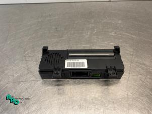 Gebruikte Telefoon interface Citroen Berlingo 1.5 BlueHDi 100 Prijs € 54,45 Inclusief btw aangeboden door Autodemontagebedrijf Otte