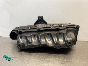 Gebruikte Luchtfilterhuis Peugeot 208 I (CA/CC/CK/CL) 1.4 16V Prijs € 20,00 Margeregeling aangeboden door Autodemontagebedrijf Otte