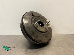 Gebruikte Rembekrachtiger Peugeot 208 I (CA/CC/CK/CL) 1.4 16V Prijs € 20,00 Margeregeling aangeboden door Autodemontagebedrijf Otte