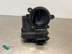 Gebruikte Gasklephuis Peugeot 208 I (CA/CC/CK/CL) 1.4 16V Prijs € 20,00 Margeregeling aangeboden door Autodemontagebedrijf Otte