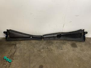 Gebruikte Paravent Peugeot 208 I (CA/CC/CK/CL) 1.4 16V Prijs € 15,00 Margeregeling aangeboden door Autodemontagebedrijf Otte