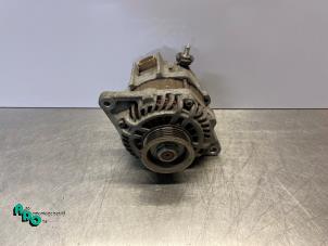 Gebruikte Dynamo Mitsubishi Colt (Z2/Z3) 1.3 16V Prijs € 35,00 Margeregeling aangeboden door Autodemontagebedrijf Otte