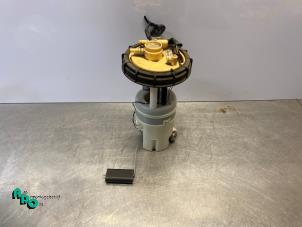 Gebruikte Tank element Pomp Mitsubishi Colt (Z2/Z3) 1.3 16V Prijs € 30,00 Margeregeling aangeboden door Autodemontagebedrijf Otte