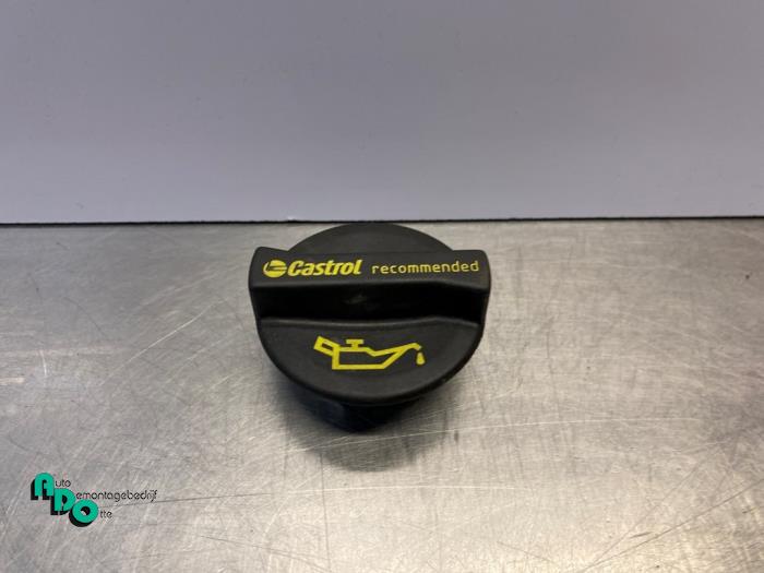 Gebruikte Oliedop Ford Focus 3 Wagon 1.0 Ti-VCT EcoBoost 12V 125 Prijs € 5,00 Margeregeling aangeboden door Autodemontagebedrijf Otte