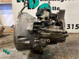 Gebruikte Versnellingsbak Ford Focus 3 Wagon 1.0 Ti-VCT EcoBoost 12V 125 Prijs € 300,00 Margeregeling aangeboden door Autodemontagebedrijf Otte