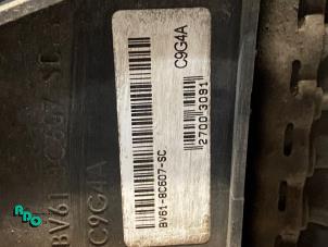 Intercooler van een Ford Focus 3 Wagon 1.0 Ti-VCT EcoBoost 12V 125 2013
