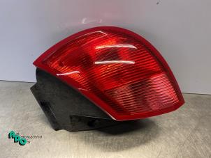Gebruikte Achterlicht rechts Mitsubishi Colt (Z2/Z3) 1.3 16V Prijs € 15,00 Margeregeling aangeboden door Autodemontagebedrijf Otte