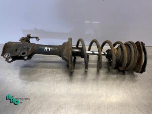 Gebruikte Voorpoot links Toyota Yaris (P1) 1.0 16V VVT-i Prijs € 20,00 Margeregeling aangeboden door Autodemontagebedrijf Otte