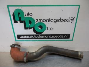 Gebruikte Intercooler Buis Maserati Biturbo 2.8 430 18V Prijs € 40,00 Margeregeling aangeboden door Autodemontagebedrijf Otte