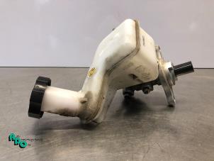 Gebruikte Hoofdremcilinder Kia Picanto (TA) 1.2 16V Prijs € 15,00 Margeregeling aangeboden door Autodemontagebedrijf Otte