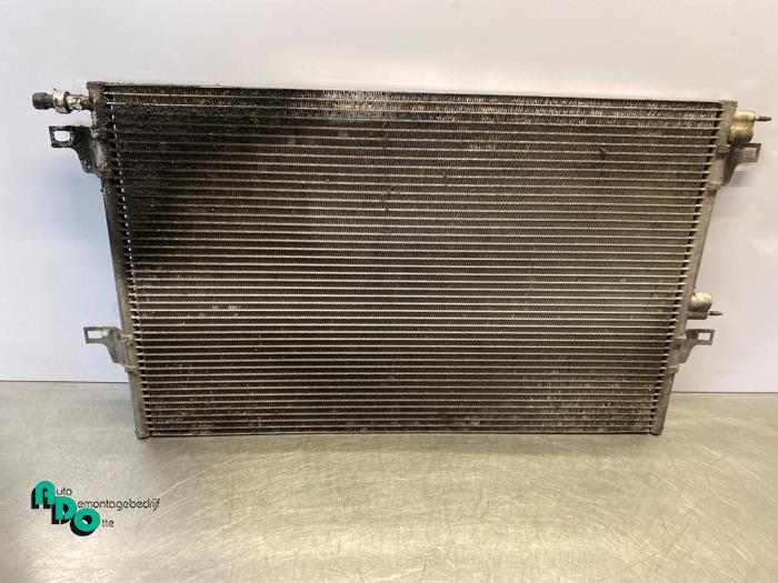Gebruikte Airco Condensor Renault Espace (JK) 2.0 dCi 16V 130 FAP Prijs € 40,00 Margeregeling aangeboden door Autodemontagebedrijf Otte
