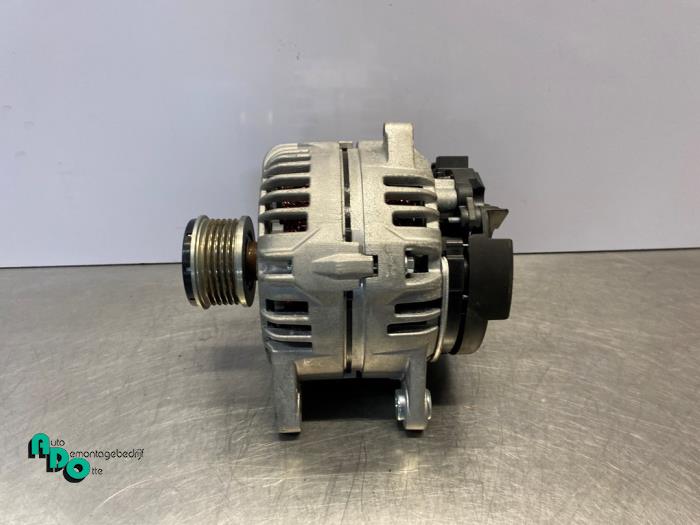 Gebruikte Dynamo Renault Modus/Grand Modus (JP) 1.4 16V Prijs € 35,00 Margeregeling aangeboden door Autodemontagebedrijf Otte