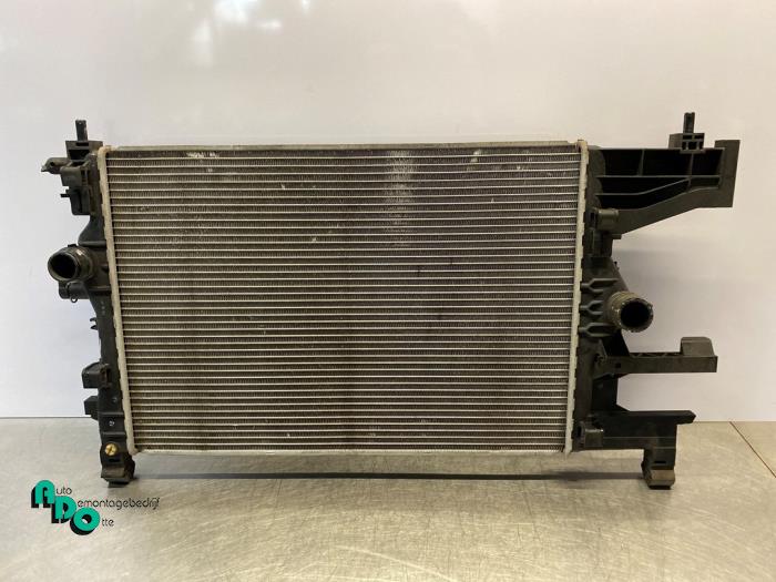 Gebruikte Radiateur Opel Astra J (PC6/PD6/PE6/PF6) 1.4 Turbo 16V Prijs € 40,00 Margeregeling aangeboden door Autodemontagebedrijf Otte