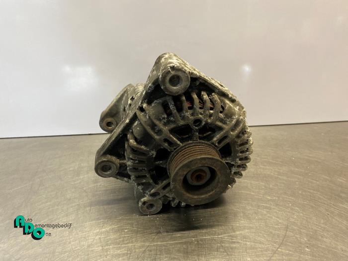 Gebruikte Dynamo BMW 1 serie (E87/87N) 118d 16V Prijs € 50,00 Margeregeling aangeboden door Autodemontagebedrijf Otte