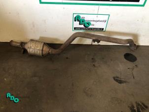 Gebruikte Katalysator Mercedes C (W202) 2.2 C-220 D 16V Prijs € 200,00 Margeregeling aangeboden door Autodemontagebedrijf Otte