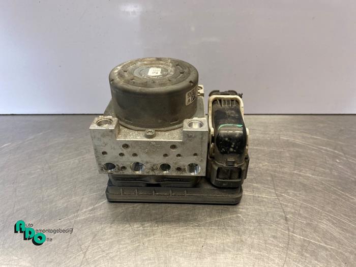 Gebruikte ABS Pomp Peugeot 208 I (CA/CC/CK/CL) 1.0 Vti 12V PureTech Prijs € 40,00 Margeregeling aangeboden door Autodemontagebedrijf Otte