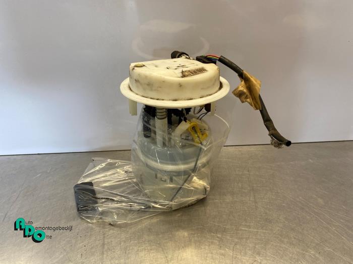 Gebruikte Tank element Pomp Peugeot 206+ (2L/M) 1.4 XS Prijs € 15,00 Margeregeling aangeboden door Autodemontagebedrijf Otte