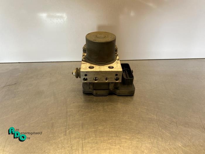 Gebruikte ABS Pomp Citroen Jumper (U9) 2.2 HDi 130 Prijs € 150,00 Margeregeling aangeboden door Autodemontagebedrijf Otte