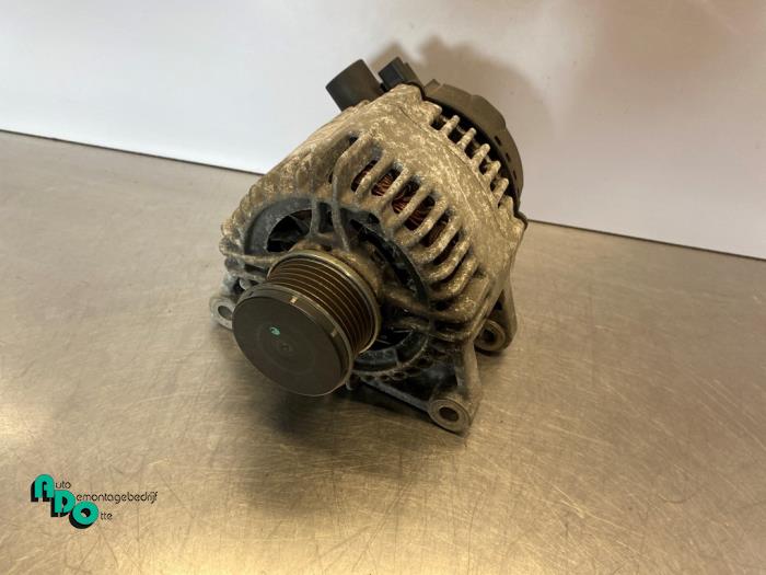 Gebruikte Dynamo Peugeot 208 I (CA/CC/CK/CL) 1.0 Vti 12V PureTech Prijs € 35,00 Margeregeling aangeboden door Autodemontagebedrijf Otte