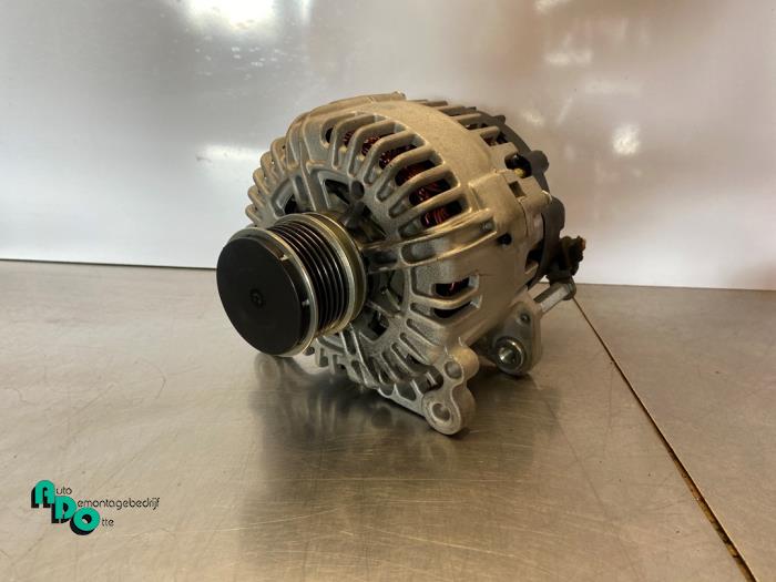 Gebruikte Dynamo Seat Leon (1P1) 2.0 TFSI 16V Prijs € 25,00 Margeregeling aangeboden door Autodemontagebedrijf Otte