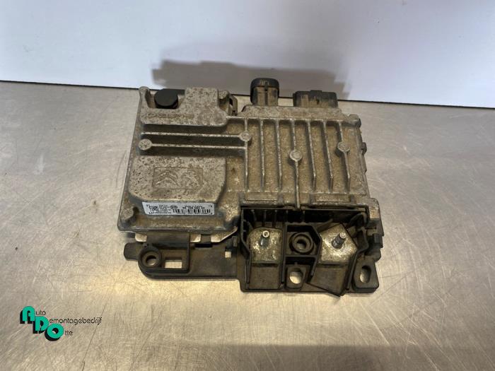 Gebruikte Start/Stop computer Citroen C4 Cactus (0B/0P) 1.6 Blue Hdi 100 Prijs € 25,00 Margeregeling aangeboden door Autodemontagebedrijf Otte