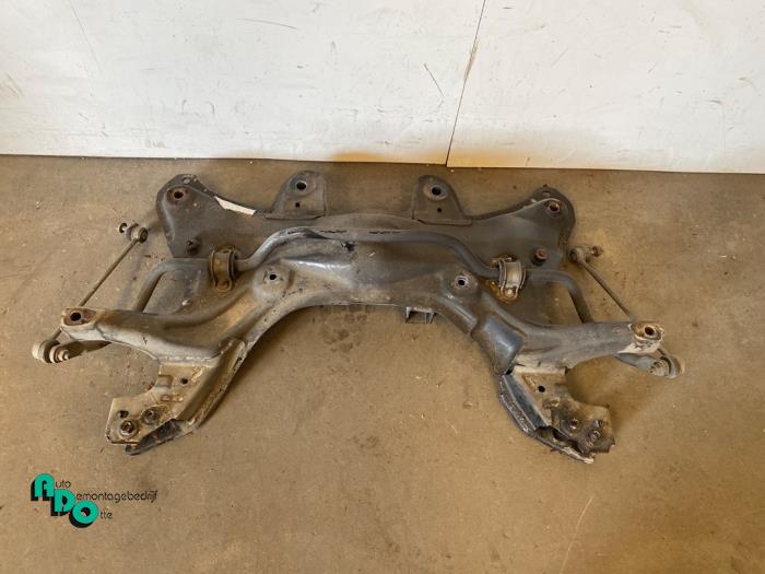 Gebruikte Subframe Fiat 500/595/695 1.4 T-Jet 16V Esse Esse Prijs € 250,00 Margeregeling aangeboden door Autodemontagebedrijf Otte