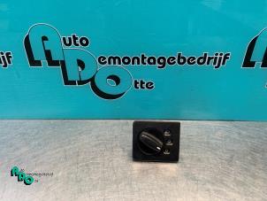 Gebruikte Licht Schakelaar Peugeot Boxer (230P) 2.0i Minibus Prijs € 15,00 Margeregeling aangeboden door Autodemontagebedrijf Otte